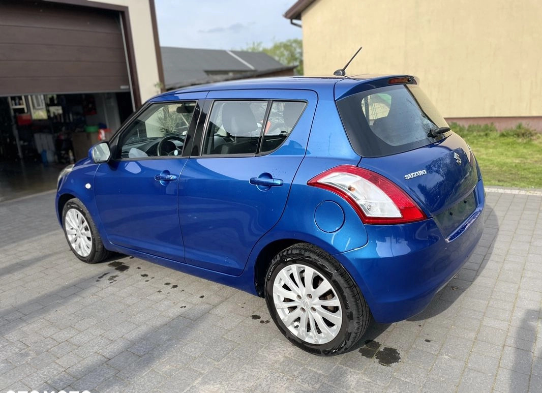 Suzuki Swift cena 21900 przebieg: 168075, rok produkcji 2011 z Sochaczew małe 781